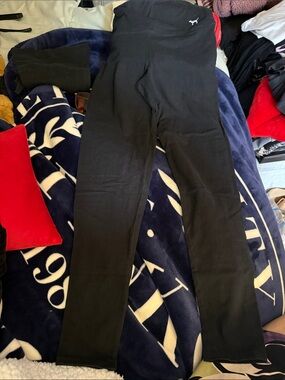 Victoria's Secret Black Leggings with Pink Waistband